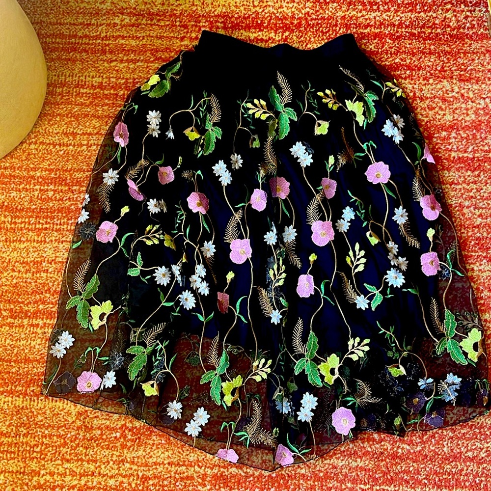 Floral embroidered maxi skirt sheer w/ opaque lining.